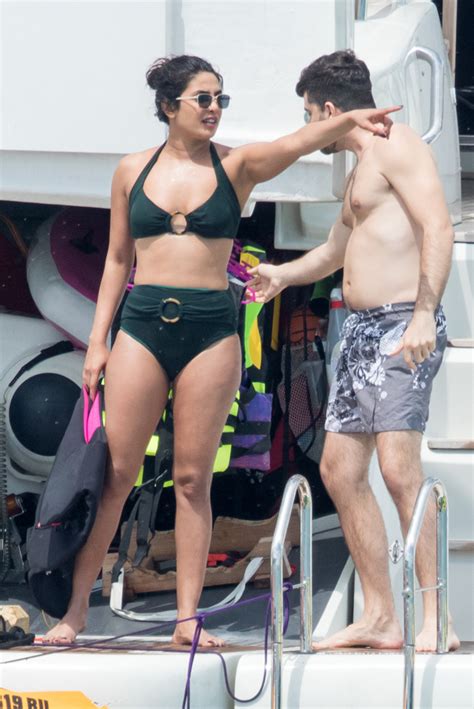 Priyanka chopra biography in hindi, age, height husband and movies. Priyanka Chopra's Bikini: Flaunts Curves On Miami Yacht ...