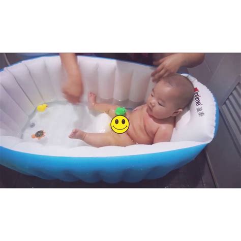 Its lesson plan starts by recreating the womb in your bathtub with its rather ingenious bathtub babies programme for tiny humans up to three months old. Intime Baby Bath Tub Blue Pink / Bak Mandi Bayi / Ember ...
