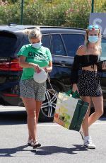 See more videos share share tweet share email what to watch next elliott wright reflects on 'hardest six months' in ok! KERRY KATONA and LILLY-SUE MCFADDEN Out in Spain 08/31 ...