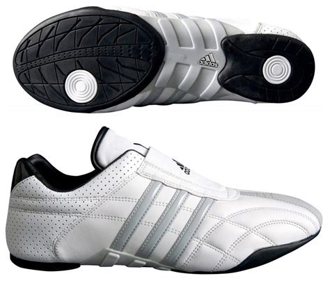 3 kwon chosun plus schuhe, weiß, 41 eu. adidas Taekwondo Schuhe ADI-Lux weiß - Internet-Bikes