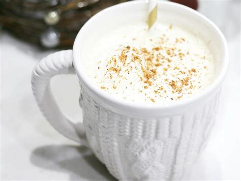 Discover for yourself why drinkers love rumchata cream liqueur. Rumchata Christmas Drink. christmas drinks with rumchata - recipes - Tasty Query