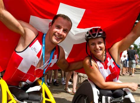 Mit vier weltrekorden über die distanzen von 800 bis 10'000 metern und zwei an den paralympics. Marcel Hug - Swiss Paralympic