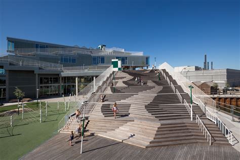 Skolen i sydhavnen er københavns nye fine folkeskole, som blev indviet den 4. Skolen i Sydhavnen | JJW ARKITEKTER