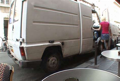 Puis au xvième siècle les anglais ont institué un dimanche de fête des mères. une jeune salope belge niquée dans un camion - video ...