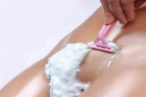 Ingrown hairs and razor burn. Tips of Shaving Pubic Hair Female - latiendadelunalunera