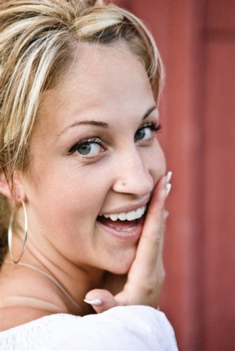 Why are my legs blotchy? Blotchy Red Skin on My Face | Livestrong.com