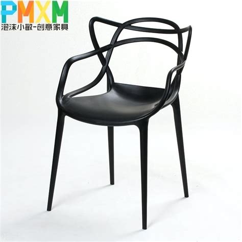 Despite their simple design, they do not have to compromise on comfort or appeal. design plastic chair outdoor dining chair plastic garden ...
