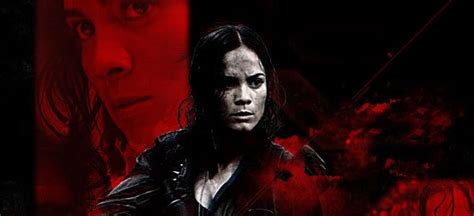Alice Braga is Going to Kick Some Aliens Butt in Predators ...