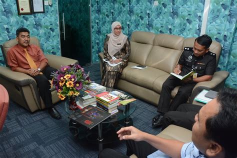 Perbadanan perpustakaan awam melaka perpustam twitter. Pengarah Perbadanan Perpustakaan Awam Melaka (PERPUSTAM ...