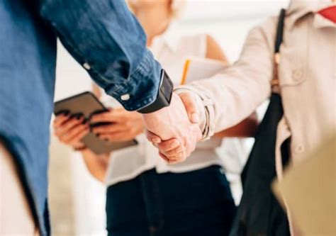 Ada banyak pekerjaan yang mungkin bisa anda lamar untuk kondisi seperti ini, anda bisa menggunakan contoh surat izin orang tua untuk melamar namun akan lebih baik jika surat tersebut ditulis oleh orang tuannya untuk memberikan. Contoh Surat Izin Orang Tua Untuk Melamar Kerja