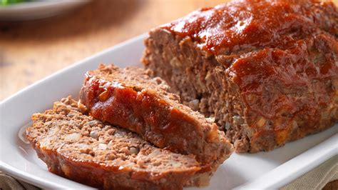 Most meatloaf recipes feed a crowd, but this meatloaf for one is the perfect single's dinner for nights table for one is a column by senior editor eric kim, who loves cooking for himself—and only make into 3 large loaves and raise 1 hour, or until nicely shaped loaves. How Long To Cook A Meatloaf At 400 Degrees : Classic Meatloaf With Sausage A Little And A Lot ...