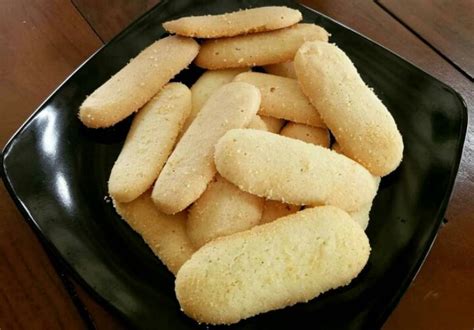 Resep lidah kucing, kue kering istimewa untuk lebaran dan hari raya. Resep Lidah Kucing Spesial : Resep Lidah Kucing Spesial ...