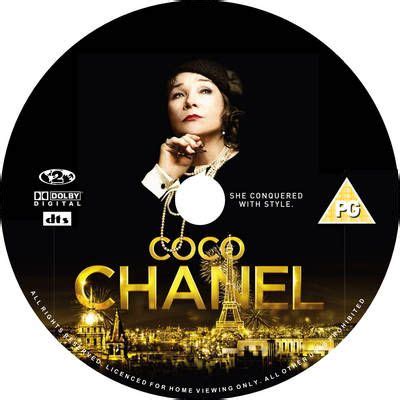 At the age of 50 chanel was more beautiful than ever and she liked being photographed by the most famous photographers of her time. Pin on Dearest Coco Chanel