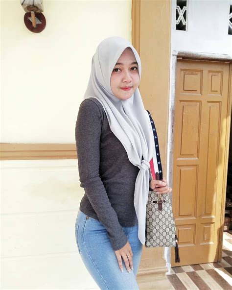 #wanita#cantik #like#likeforlike #kece#artis #instagram #instagood #tag#tagfortag #kekinian#gaul… Janda Muslimah Di Aceh Cari Jodoh | Jilbab cantik, Wanita ...