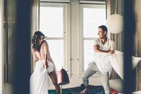 Download and use 30,000+ wedding stock photos for free. 2015 Best Engagement Photos | Junebug Weddings