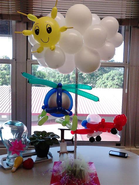 Ver más ideas sobre globos, decoración con globos, figuras con globos. globoflexia aérea para papa en su dia (con imágenes) | Globos