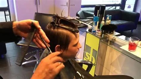 Loved by hipsters and loathed by just about everyone else, the man bun is a fantastic way for anyone with long locks to style their hair. Men's short haircut tutorial - Men's Haircutting ...