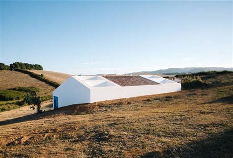 A castelhana é uma agência imobiliária em portugal, com sede em lisboa e loja no porto, especializada em investimentos e venda de moradias, apartamentos, casas. En Portugal se toman las casas de campo muy en serio