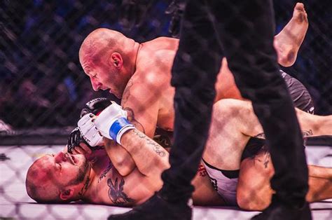 Odbierz bonus i obstawiaj sprawdzone typy na fame mma! Fame MMA 7 - kto walczy? Popek rywalem Marcina Najmana? KARTA WALK - ESKA.pl