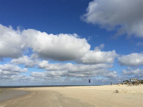 Nordsee 🌍 strand&meer 🌊 thalasso insel 🏝 unesco weltnaturerbe 🌾 glück 🍀 inselliebe 💙 nutze #norderney_meineinsel zum instarepost! Norderney zu voll? - Norderney Nordsee-Magazin