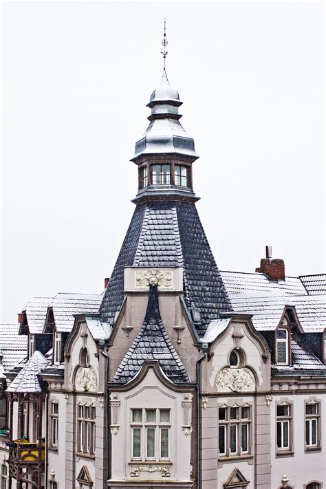 Day tickets are available and are. snow in hannover // germany | das halbrunde zimmer II ...