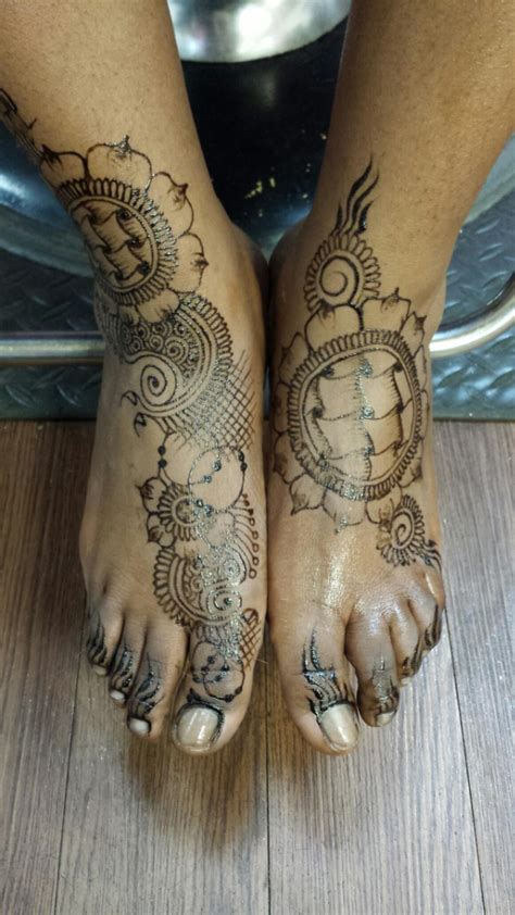 Back in new york city, i had the pleasure of sitting in with adam at his brooklyn tattoo shop on smith st and discovered an amazing journey through his artwo. Hire Kareemah's Henna - Henna Tattoo Artist in New York City, New York