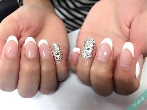 【 ウェディングネイルの選び方 】を「 ドレス別 」にご紹介♡ ...