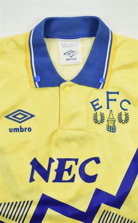 This page displays a detailed overview of the club's current squad. 1990-92 EVERTON FC SHIRT L. BOYS Football / Soccer ...