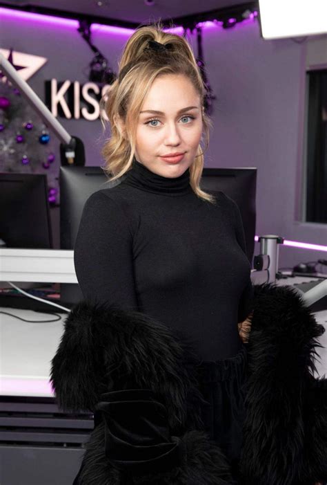 Miley ray cyrus (born destiny hope cyrus , november 23rd 1992) is an american singer, songwriter and actress, as well as the daughter of country singer billy ray cyrus. Miley Cyrus - Personal Pics 12/18/2018 • CelebMafia