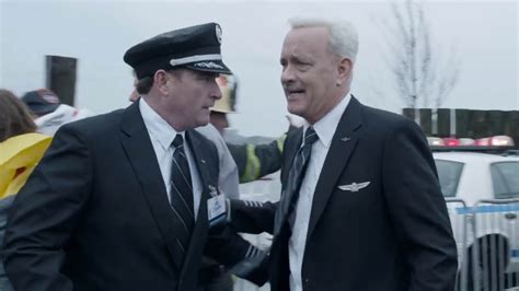 Le 15 janvier 2009, l'incroyable se produit : Tom Hanks em trailer inédito da cinebiografia "Sully: O ...