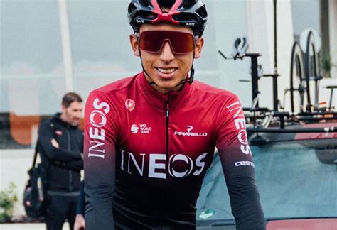 You perhaps already spotted him shine on the nose of brand new tour winner egan bernal: Egan Bernal sufre caída sin consecuencias en campeonato de ...