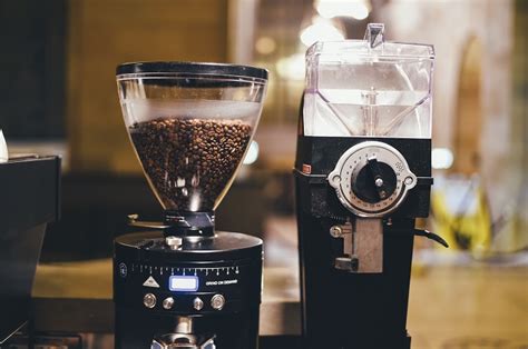 How to sell coffee online. What Equipment Do you Need To Start a Coffee Shop ...