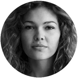 Alles over 'alexandra stanic' op vice. Alexandra Stanić - WELTSEHER