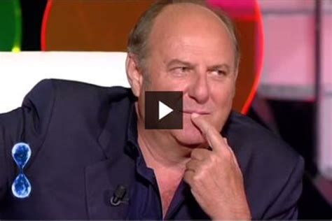 02:21 gerry scotti scoppia a piangere: Il Rapper Flavius Commuove Gerry Scotti che Piange in ...