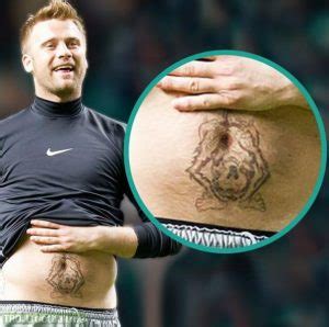 The news of the world fell for an elaborate sting over allegations of explicit texts about artur boruc, a judge has been told. De 11: Voetballers met bizarre tatoeages - Life After Football