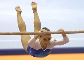 As barras assimétricas participam da competição feminina. GINÁSTICA - BOAVISTA FC: Ginástica Artística: Dia Olímpico ...