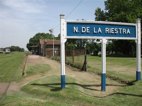 Belgrano deportivo morón estudiantes río cuarto ferro carril oeste gimnasia mendoza platense san martín tucumán sarmiento temperley tigre villa. Diálogos: Norberto de la Riestra