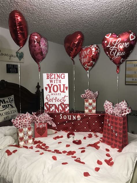 Tricks in the bedroom for him. 25+ Beautiful Romantic Bedroom Ideas for Valentines ...