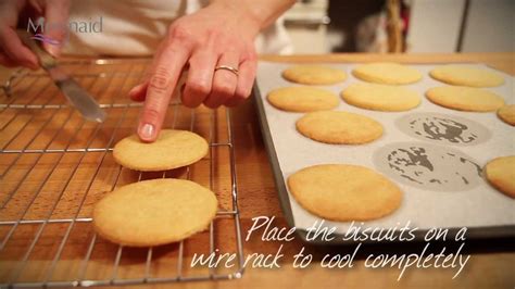 Eatsmarter has over 80,000 healthy & delicious recipes online. Vanilla Biscuits Recipe - YouTube