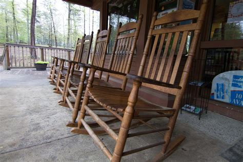 Continuing in the rustic tradition of the civilian conservation corps (ccc), desoto state park is nestled atop scenic lookout mountain. DeSoto State Park