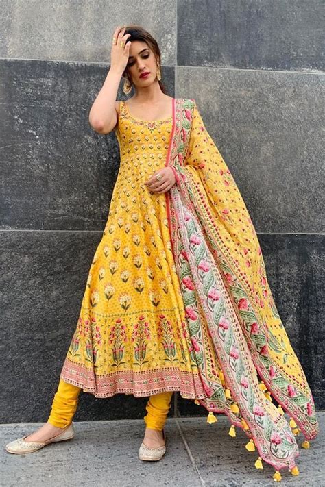 Women's anarkali salwar kameez designer indian dress ethnic partywear embroidered gown. Partywear Floral Anarkali Gown : Blue Floral Embroidered ...