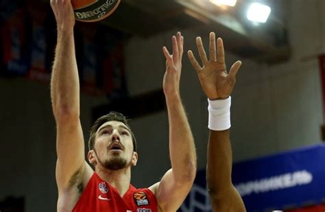 Enfant du nord, nando de colo sillonne les clubs de sa région (arras, lens puis liévin) durant son adolescence. Nando de Colo et le CSKA Moscou faciles contre l'Anadolu ...