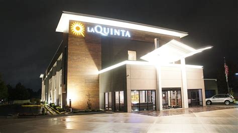 Parking is free for guests. LA QUINTA INN & SUITES BY WYNDHAM ST LOUIS ROUTE 66 $75 ...