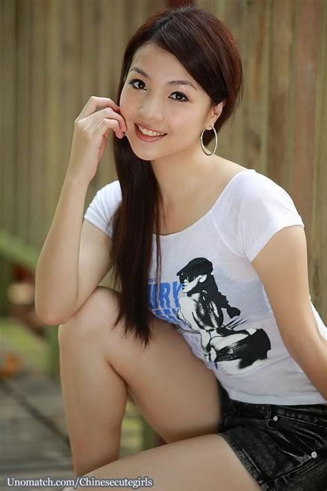 バックシャン a woman who is beautiful from behind. Pin on Chinese Cute Girls