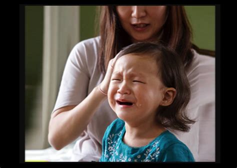 Potongan rambut untuk kanak kanak perempuan 55 gambar pilih potongan rambut kanak kanak untuk kanak kanak perempuan berusia 2 3 tahun dengan rambut pendek dan panjang. sajaheboh.com - Wanita Menarik Rambut Budak Perempuan 3 ...