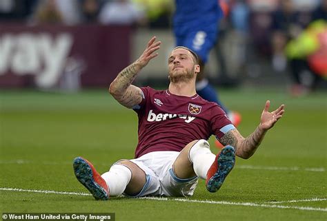 Uefa investigates austria's arnautovic over alleged nationalist abuse. Marko Arnautovic throws bottle in frustration after being booed off | Daily Mail Online