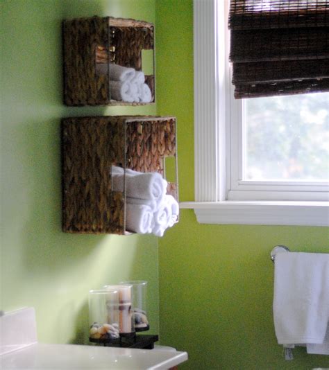 Check out these 50+ diy bathroom storage and organizing ideas that will turn your cluttered space into a relaxing getaway. 40+ Brilliant DIY Storage And Organization Hacks For Small ...