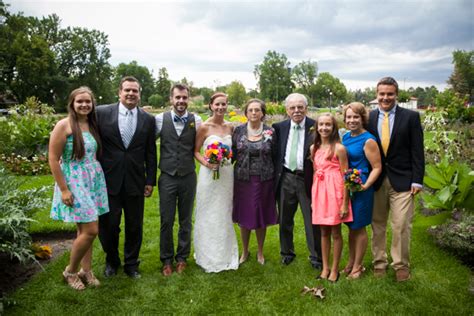 Find gifs with the latest and newest hashtags! Tips for Taking Family Wedding Photos