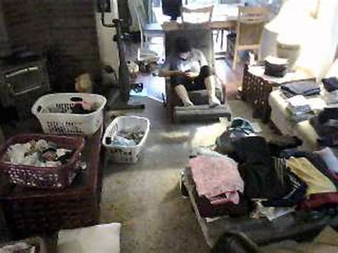 6 different house webcams, more cams. Creepy website shows live footage from 73,000 Private ...