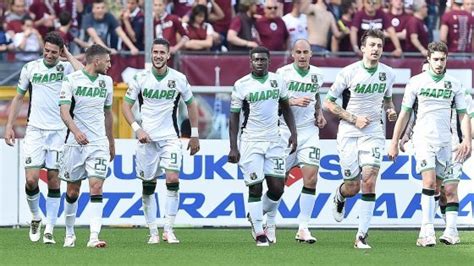 Jeremie boga (sassuolo) right footed shot from outside the box to the top. Torino-Sassuolo 1-3, i neroverdi si avvicinano all'Europa - Repubblica.it